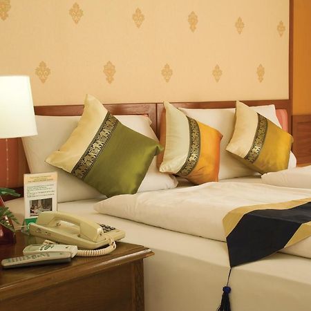 People Place Classic Hotel Sha Extra Plus Chiang Mai Extérieur photo
