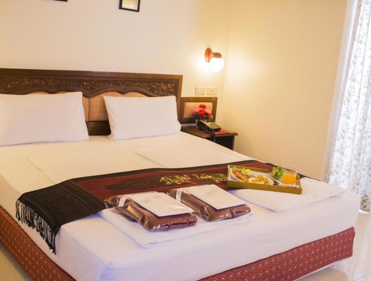 People Place Classic Hotel Sha Extra Plus Chiang Mai Extérieur photo