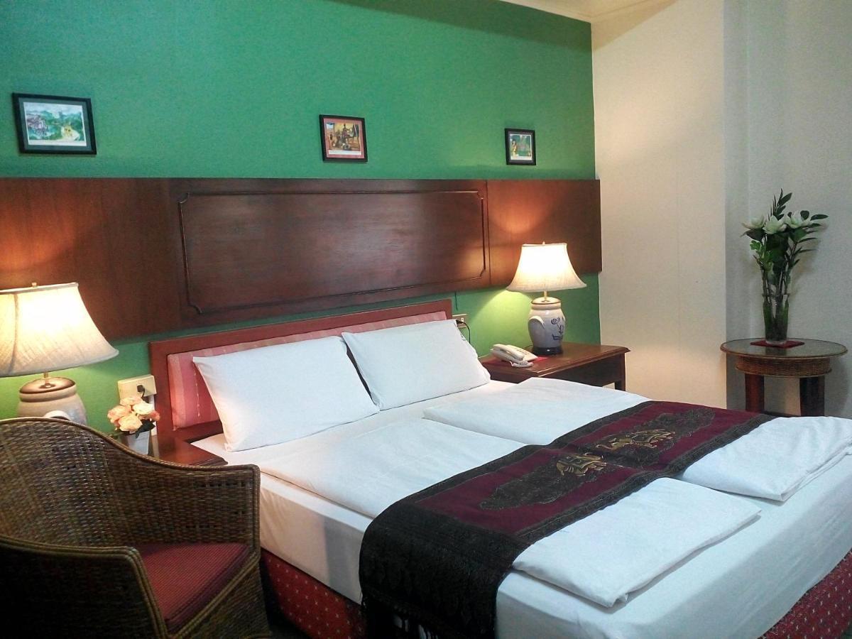 People Place Classic Hotel Sha Extra Plus Chiang Mai Extérieur photo