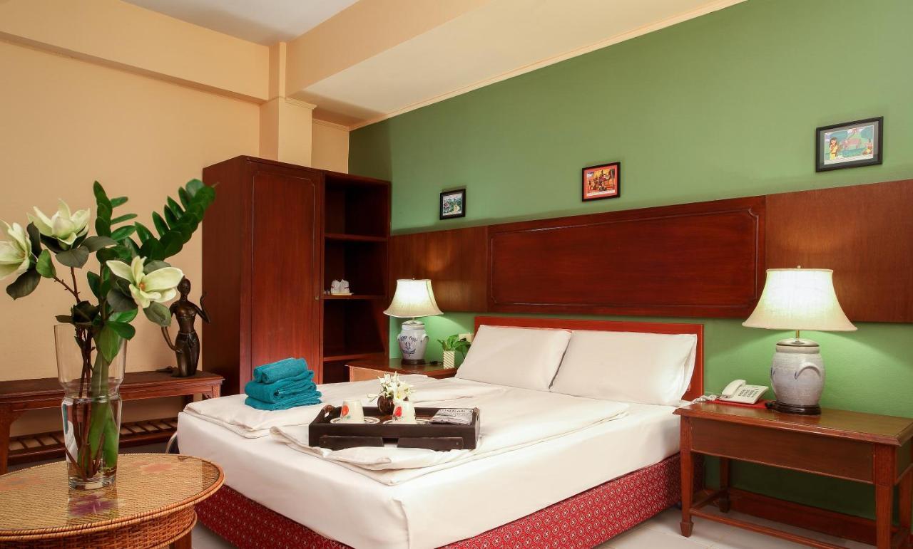 People Place Classic Hotel Sha Extra Plus Chiang Mai Extérieur photo